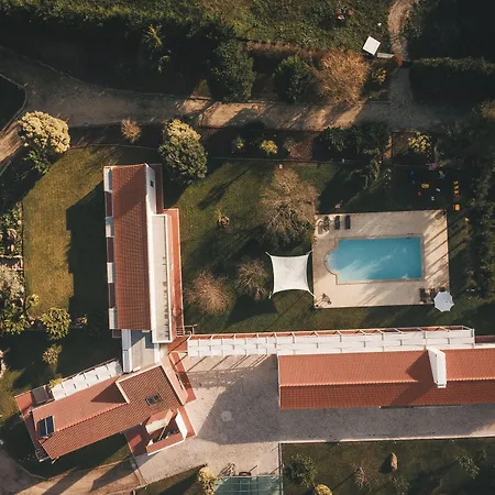 בית נופש Vale Pisco בומברל